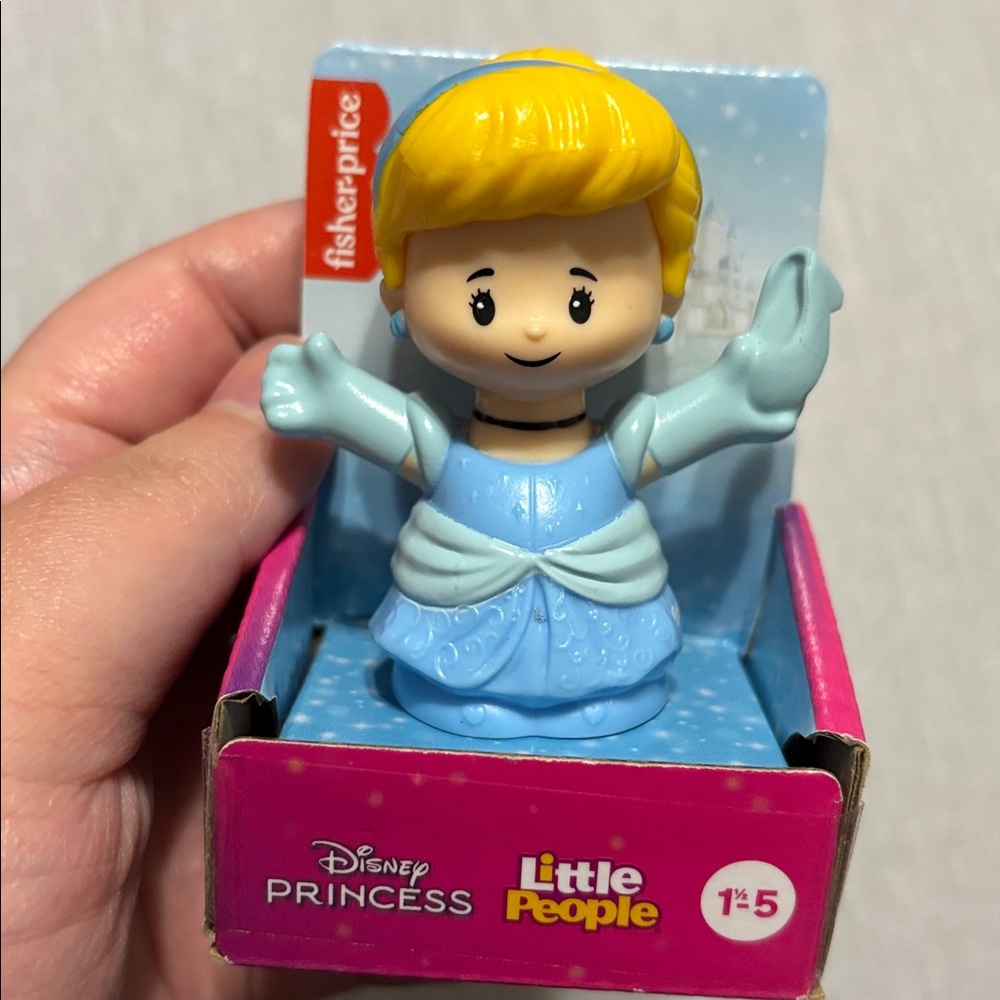 Disney Princess Little People - Cinderella - Picture 2 of 3